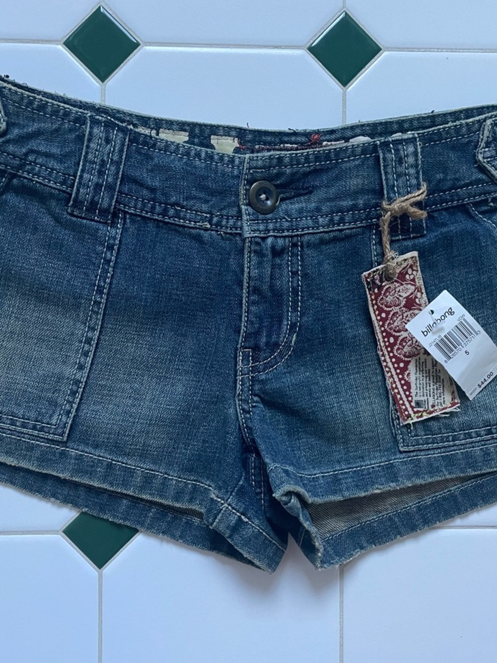 Billabong Women's Washed Blue Denim Shorts Vintage NWT